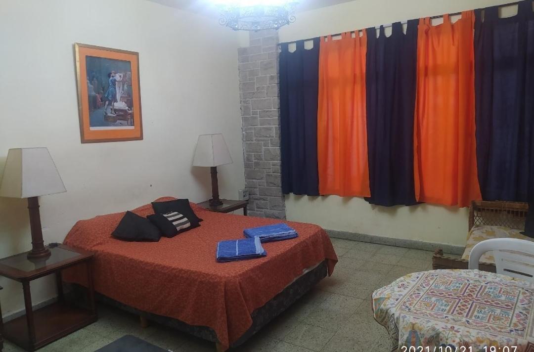 Olivos, Posada Y Habitaciones 부에노스아이레스 외부 사진